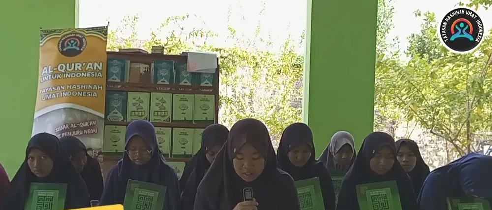 Penyaluran Al-Qur'an di pesantren